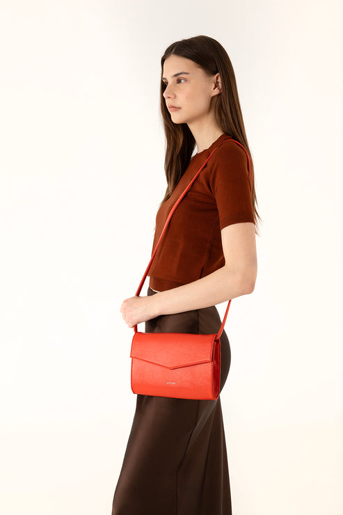 LILIAN Vegan Clutch – Theme | Color: Sepia - variant::sepia