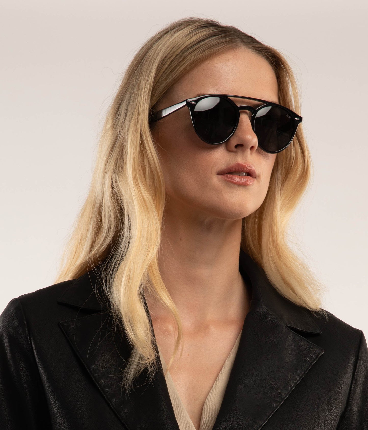 LIN Black Aviator Sunglasses | Color: Black - variant::smoke