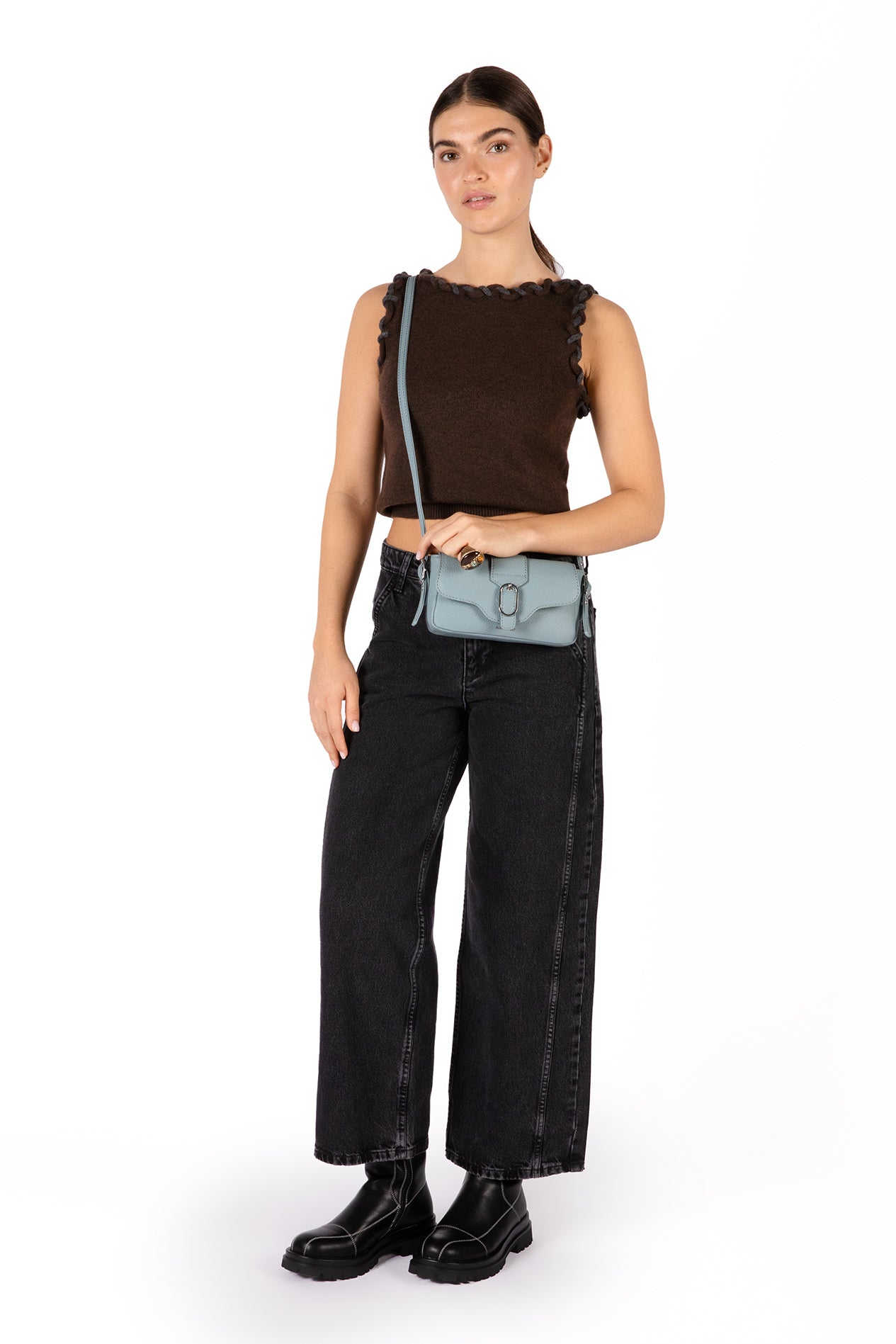 ISABELLE SM Vegan Crossbody Bag – Grain | Color: Plateau - variant::plateau