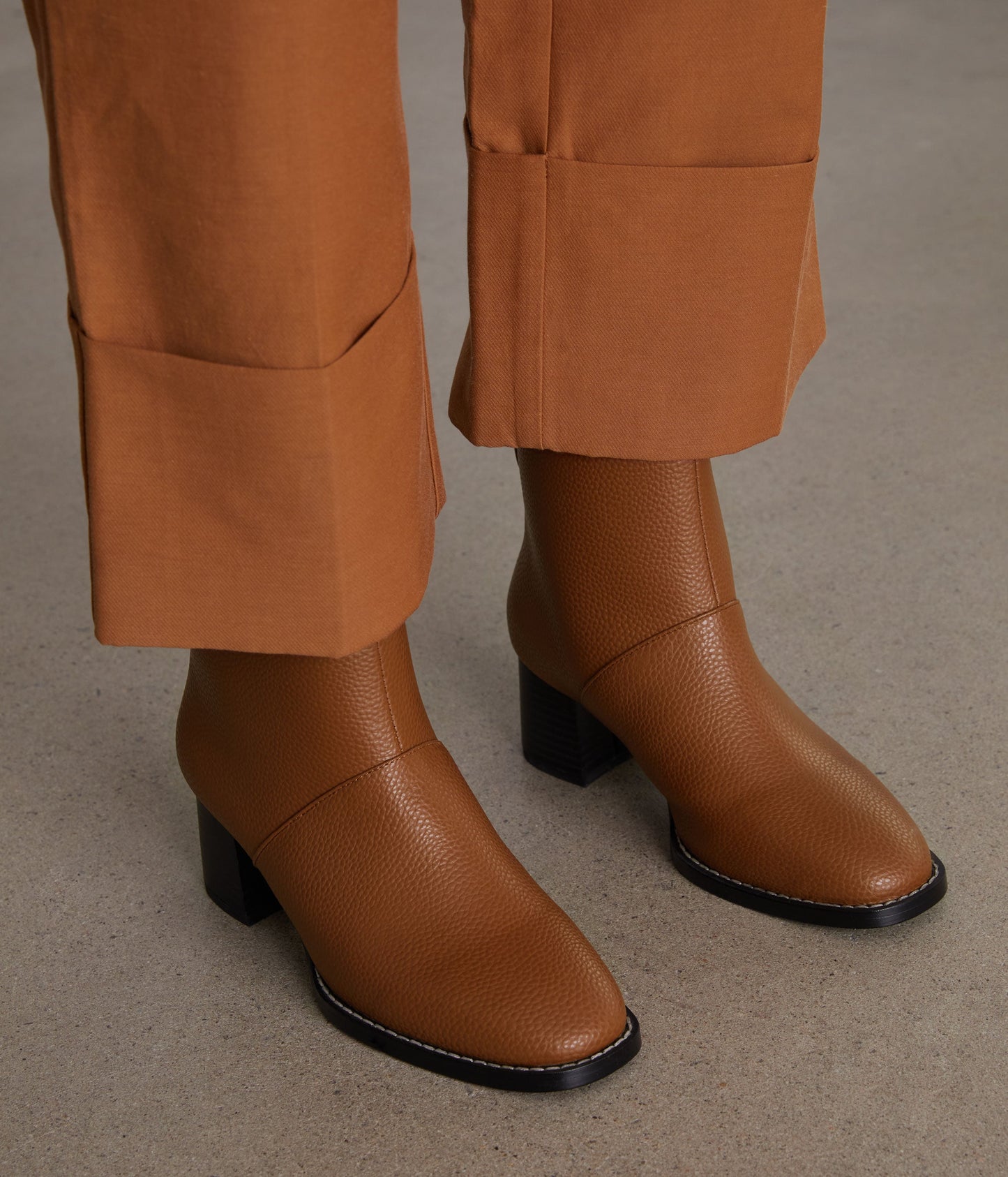 ERIVO Vegan Block Heel Boots | Color: Brown - variant::chili