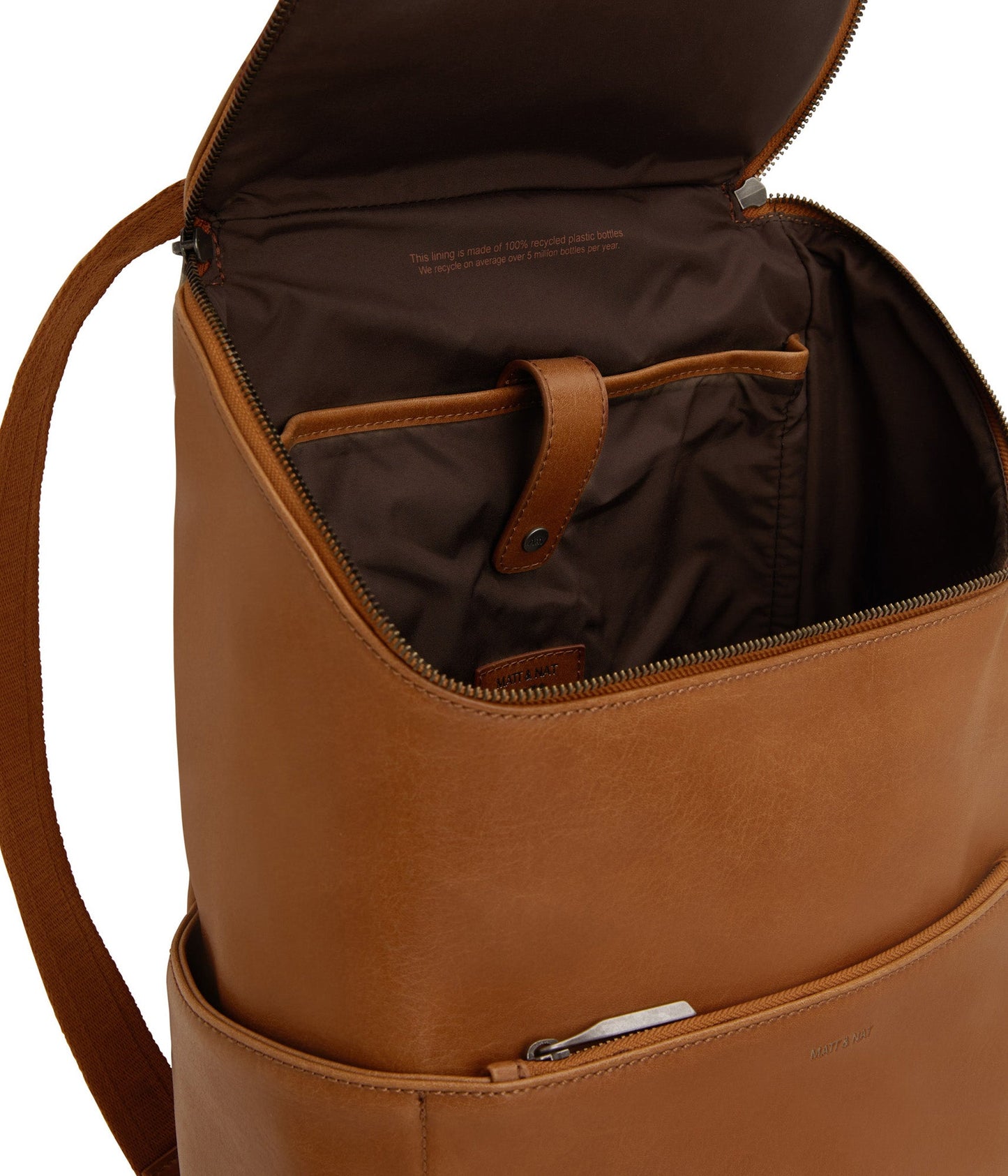 DEAN Vegan Backpack - Vintage | Color: Brown - variant::chili