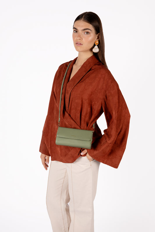 DREWFULL Vegan Crossbody Bag – Forum | Color: Fennel - variant::fennel