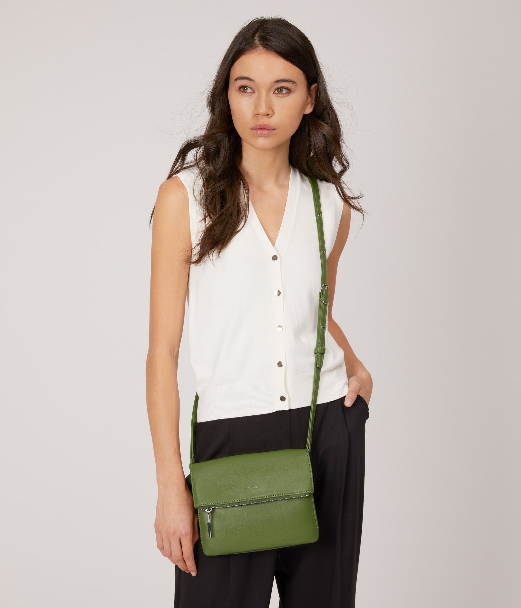 HILEY Vegan Crossbody Bag Loom Matt & Nat Europe