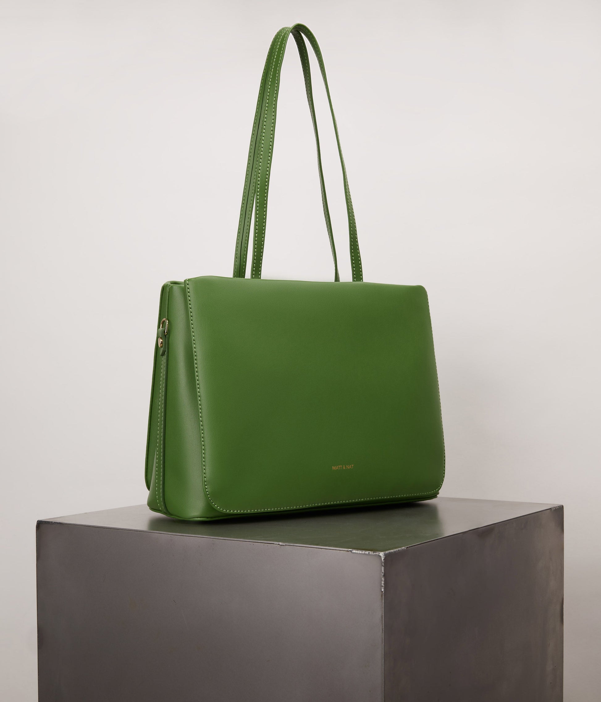 variant:: hazel -- maia appleskin hazel