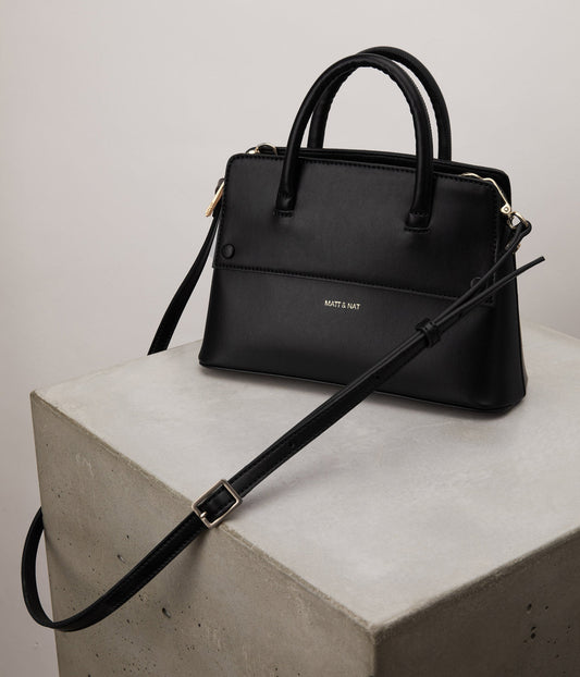 variant:: black -- silva sm uppeal black